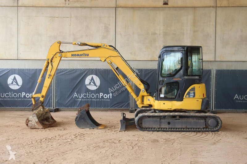 Excavadora Komatsu PC55MR