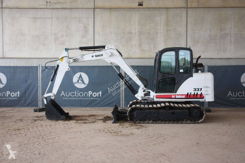 جرافة Bobcat G