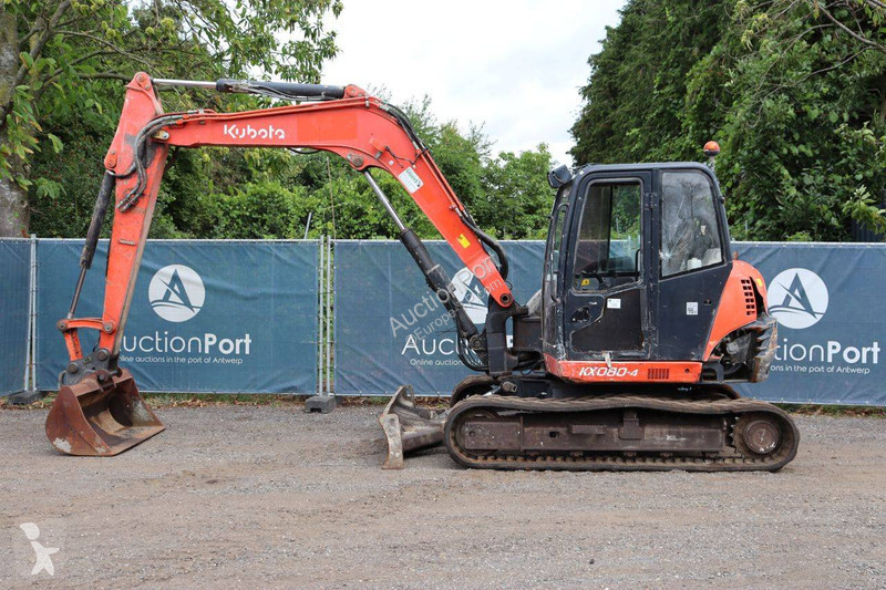 Excavadora Kubota KX080-4