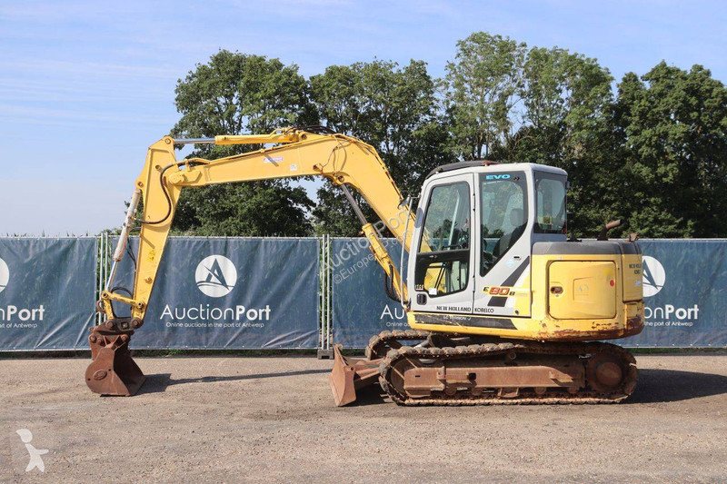جرافة New Holland Kobelco
