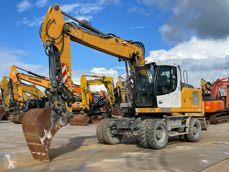 جرافة Liebherr A920