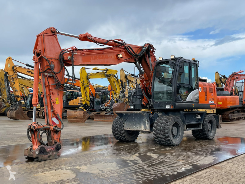 جرافة Hitachi ZX190W-6