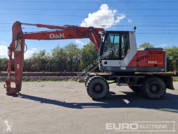 O&K gumiabroncsos kotrógép