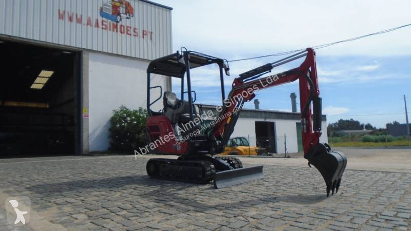 جرافة Yanmar