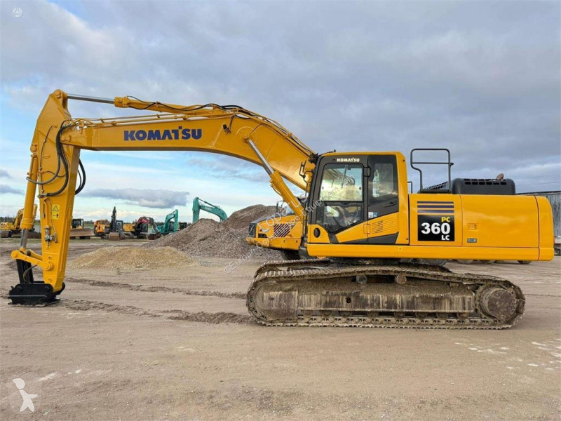 جرافة Komatsu