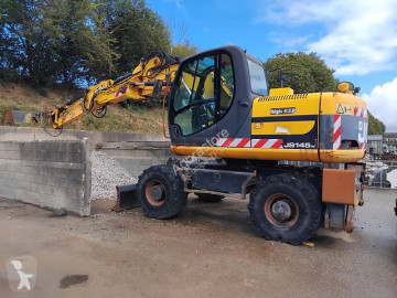 جرافة على عجلات JCB