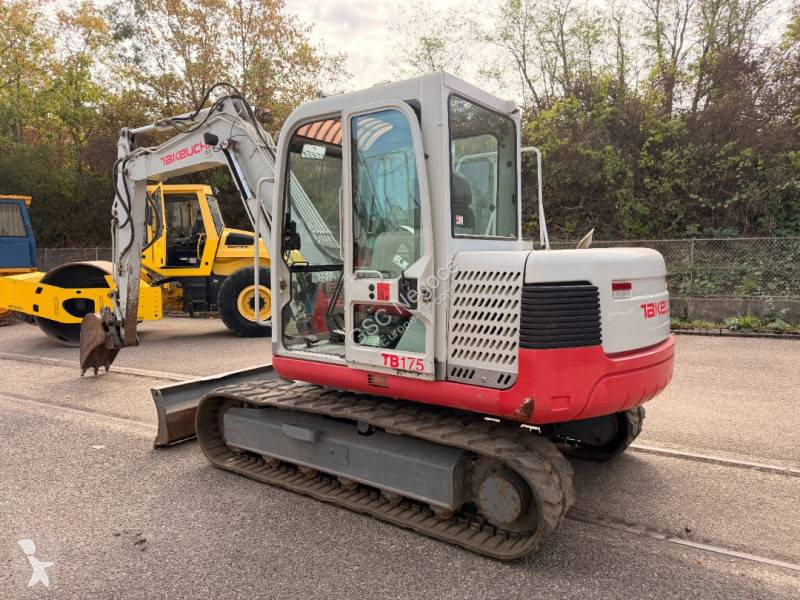 Skovel Takeuchi