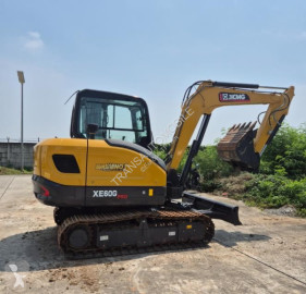Excavator pe şenile XCMG noua