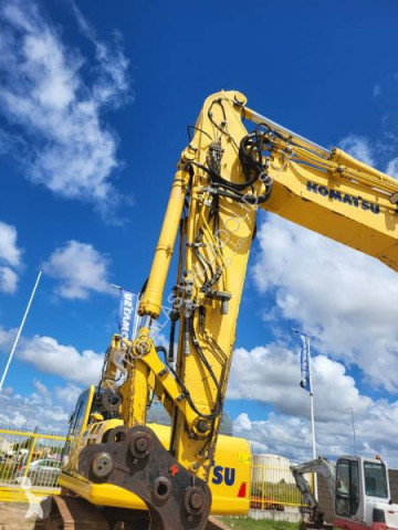 Pelle sur chenilles Komatsu