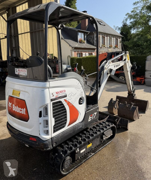 Skovel Bobcat E17