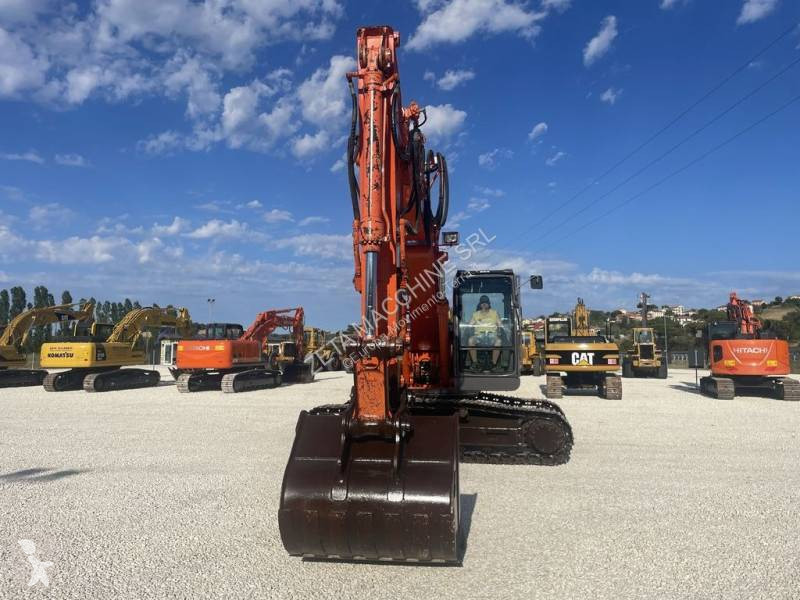 Pelle Hitachi n