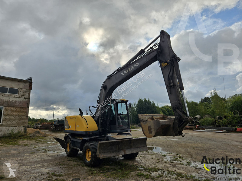 Excavadora Volvo