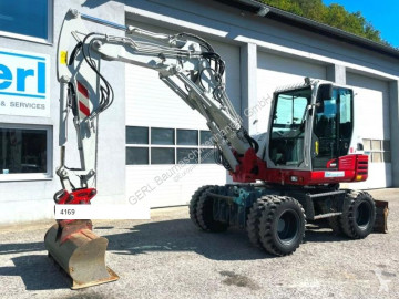 Skovel på däck Takeuchi