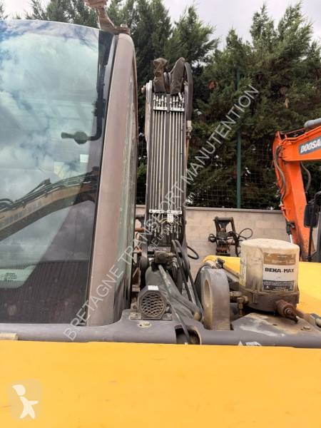 Excavadora Mecalac