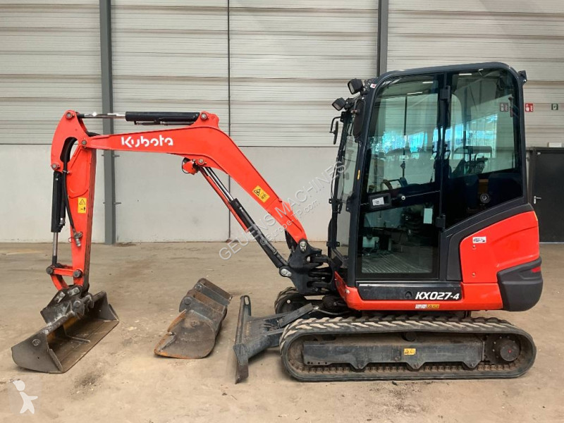 Excavadora Kubota 0274