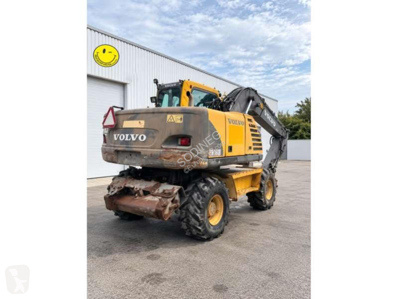 Excavadora Volvo