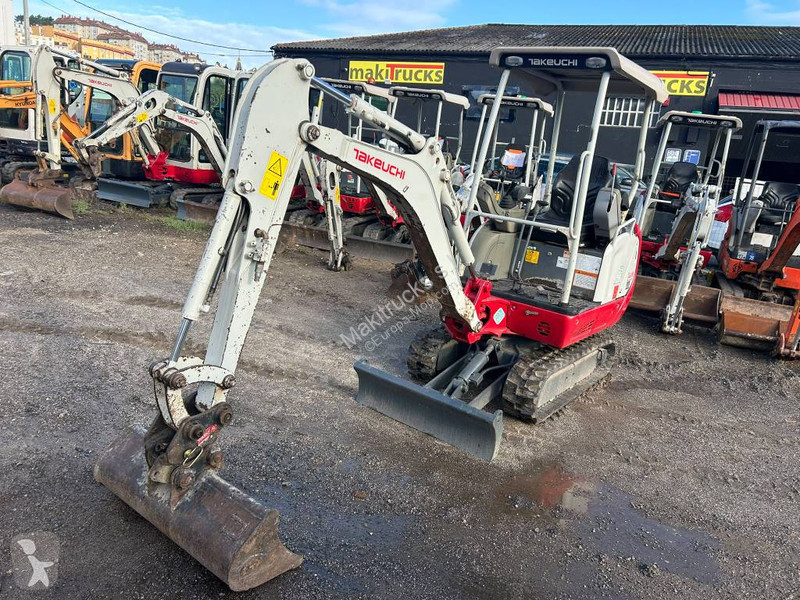 Pelle Takeuchi TB 216