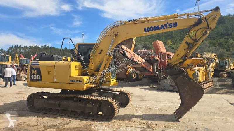 Экскаватор Komatsu