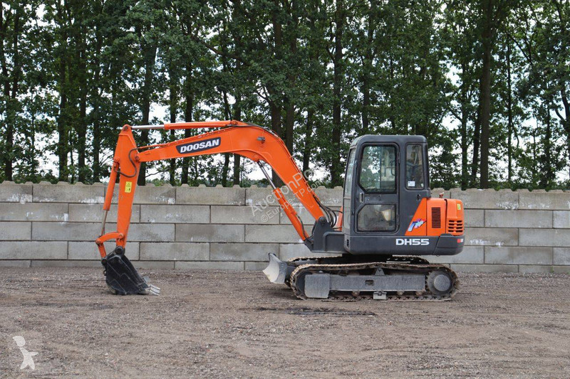 Excavadora Doosan DH55-V