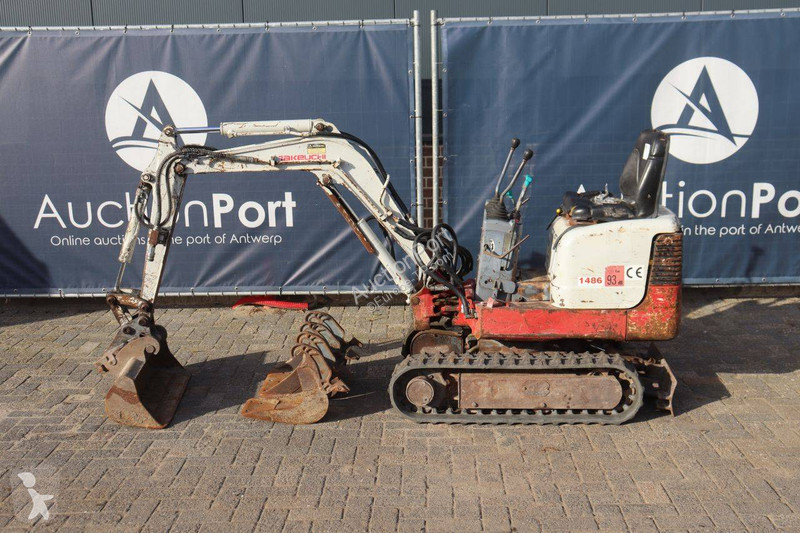 Excavadora Takeuchi
