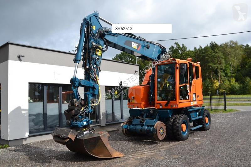 Excavadora Caterpillar M