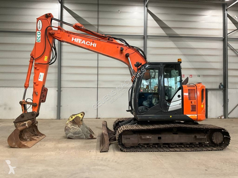 Pelle Hitachi 5B