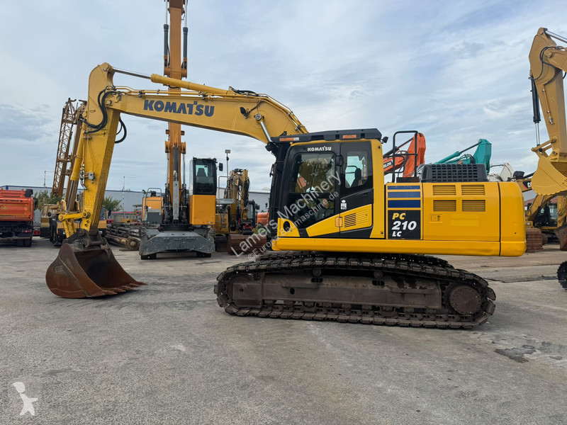 Escavadora Komatsu PC210 LC11