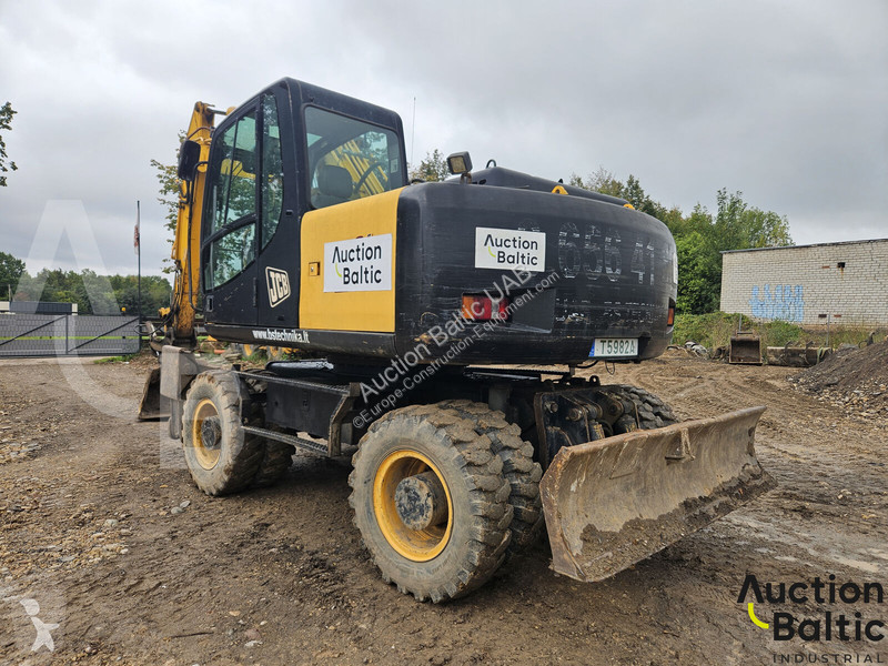 Excavator JCB