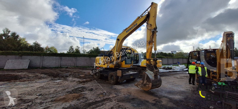 Экскаватор Komatsu E0