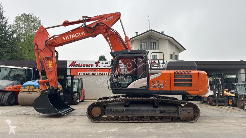 Excavadora Hitachi ZX300LCNT6