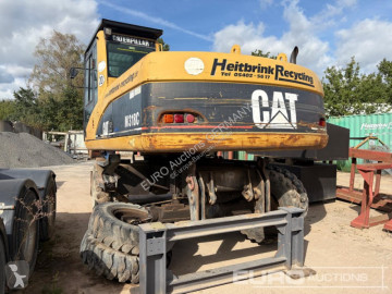 Pelle sur pneus Caterpillar