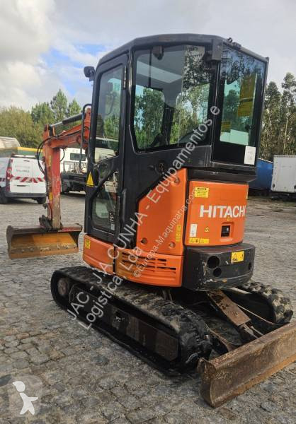 Багер Hitachi ZAXIS