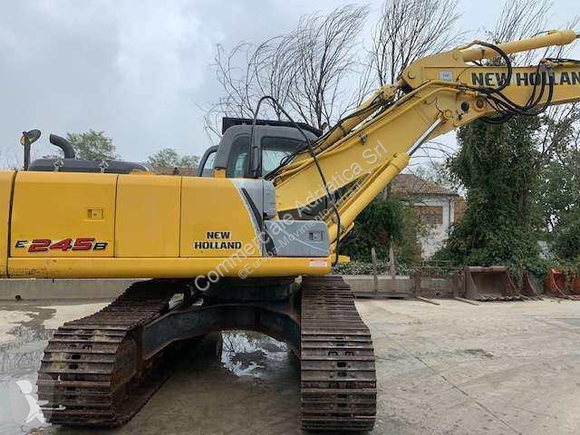 Excavator New Holland B