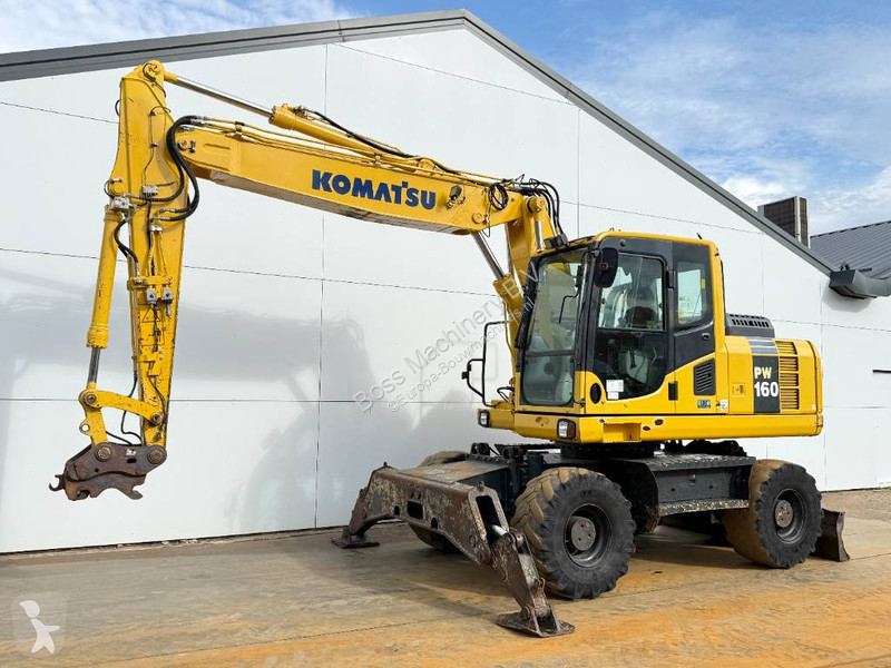 Pelle Komatsu - Triple Boom / Blade / Hammer Lines
