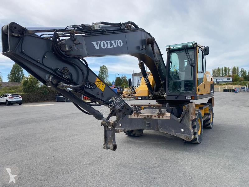 Pelle Volvo EW180