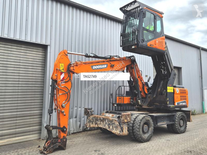 Pelle Doosan 5