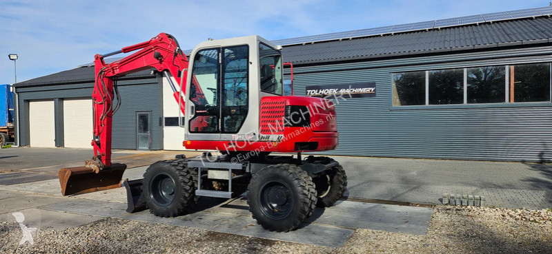 Pelle Takeuchi TB175