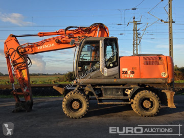 Pelle sur pneus Hitachi