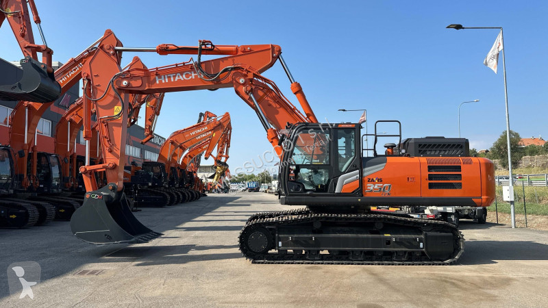 Pelle Hitachi 7