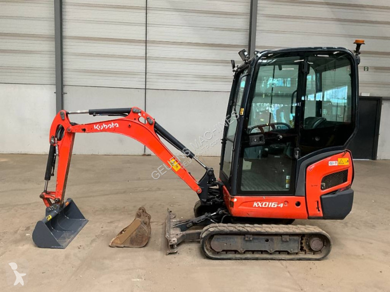 Багер Kubota 0164