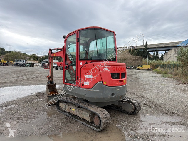 Pelle Volvo ECR35D