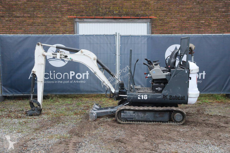 Багер Bobcat