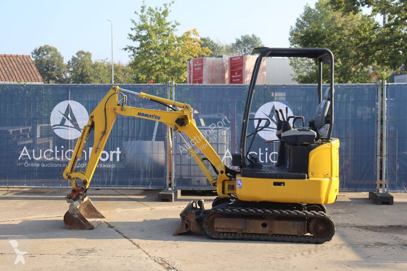 Pelle Komatsu PC14R-3HS
