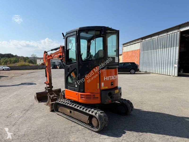 Pelle Hitachi