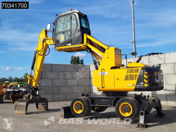 Pelle sur pneus JCB