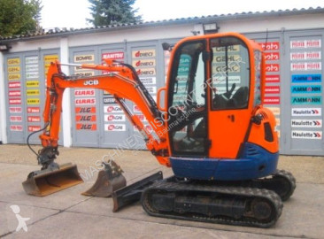 Mini pelle JCB