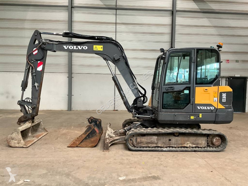 Багер Volvo EC 60 E