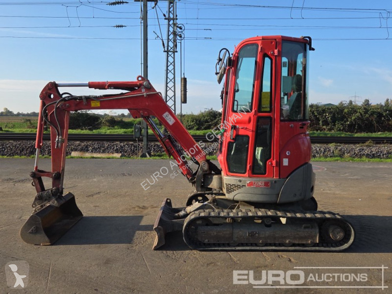 جرافة Yanmar ViO25-4