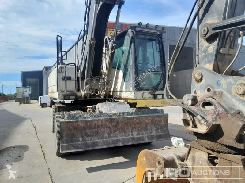 جرافة Hidromek HMK200W-4MH
