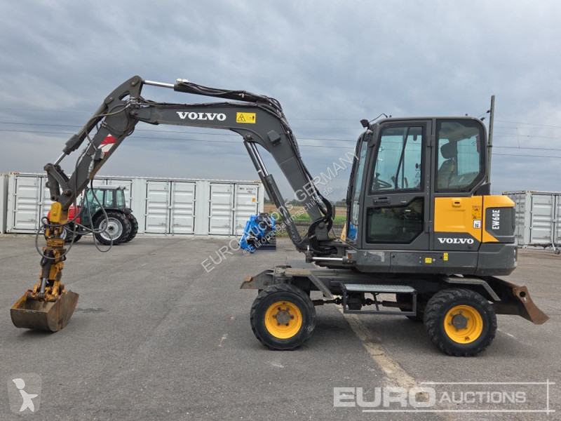 Багер Volvo EW60E